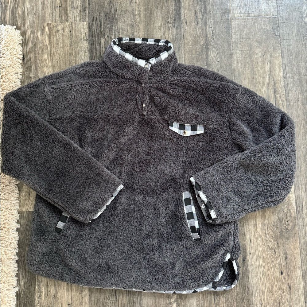 WOMENS PULLOVER SIZE XL